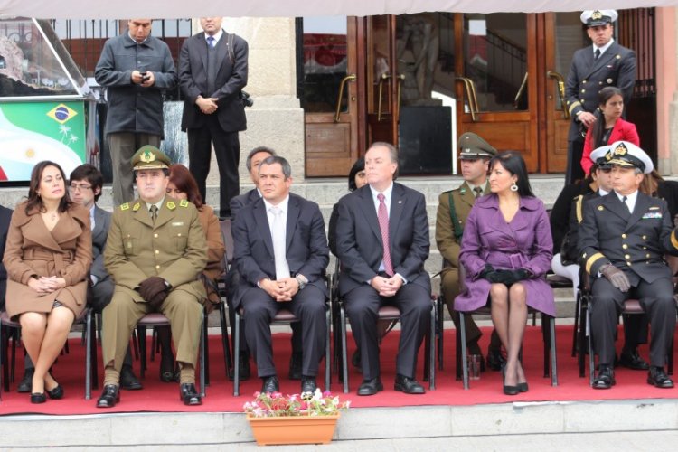 CON INVITACIÓN A PROYECTARSE HACIA EL MAR CONMEMORAN DÍA DE LAS GLORIAS NAVALES