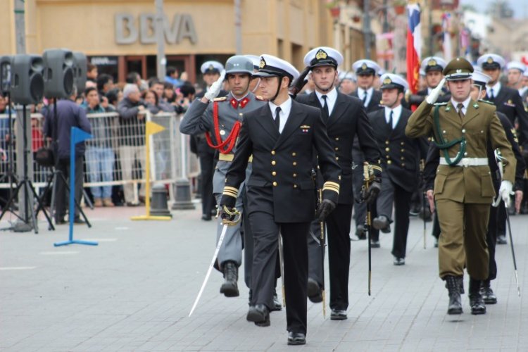 CON INVITACIÓN A PROYECTARSE HACIA EL MAR CONMEMORAN DÍA DE LAS GLORIAS NAVALES