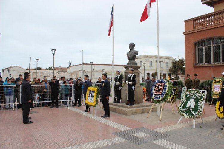 CON INVITACIÓN A PROYECTARSE HACIA EL MAR CONMEMORAN DÍA DE LAS GLORIAS NAVALES