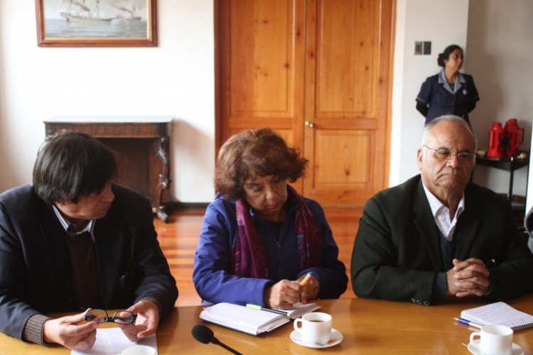 INTENDENTA HANNE UTRERAS PRESENTA A NUEVO EQUIPO DE TRABAJO PARA ABORDAR DEMANDAS CAMPESINAS