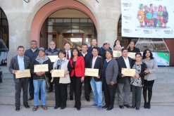 GOBIERNO REGIONAL Y FOSIS ENTREGAN $400 MILLONES PARA APOYAR A LOS EMPRENDEDORES LOCALES