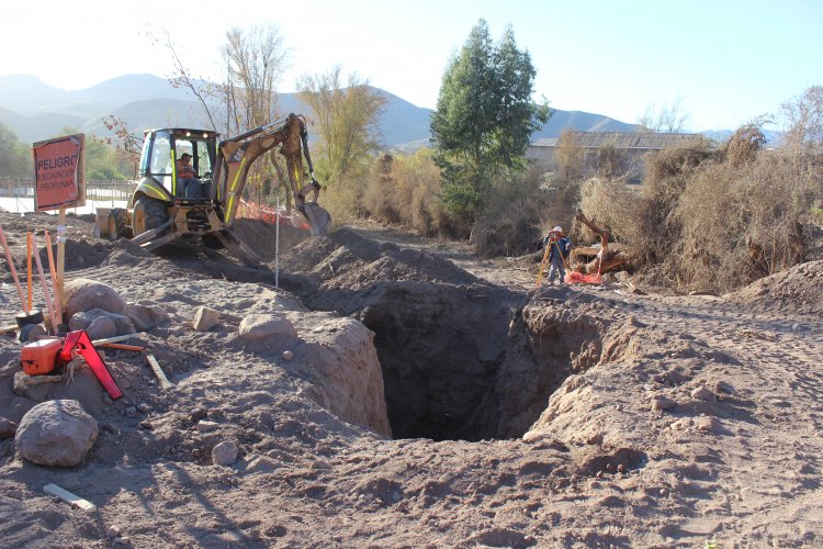 VECINOS DE HUANA CONTARÁN CON ANHELADO SISTEMA DE ALCANTARILLADO Y CASETAS SANITARIAS