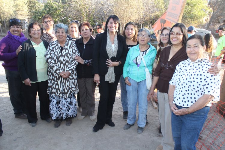 VECINOS DE HUANA CONTARÁN CON ANHELADO SISTEMA DE ALCANTARILLADO Y CASETAS SANITARIAS