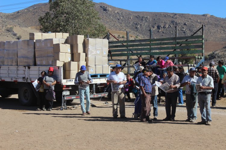 GOBIERNO COMENZÓ ENTREGA DE 10 MIL CAJAS DE ALIMENTOS EN MONTE PATRIA