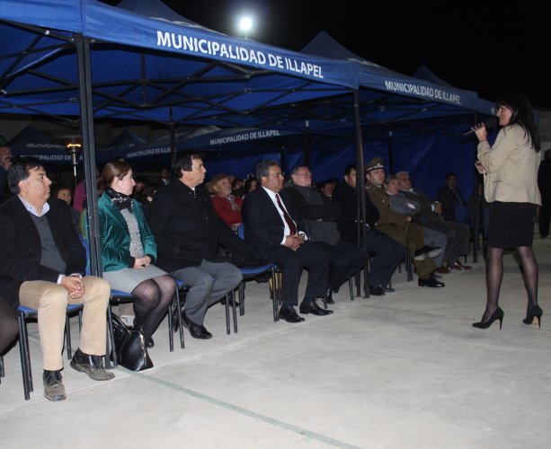 VECINOS DE CUZ CUZ RECIBIERON LAS OBRAS QUE SOLUCIONAN SUS PROBLEMAS DE ALCANTARILLADO