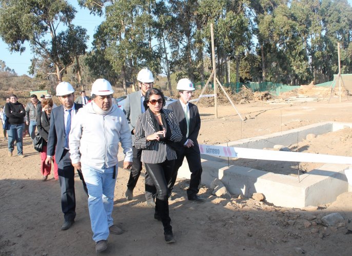 AVANZAN OBRAS EN CONDOMINIO PARA 159 FAMILIAS DE QUILIMARÍ