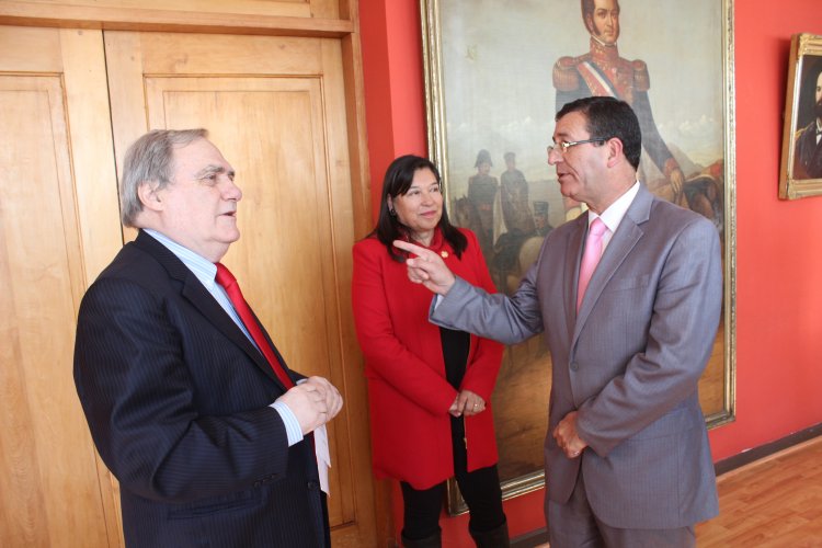 GOBIERNO CONFIRMA PROCESO DE SANCIÓN CONTRA SANITARIA Y ANALIZA COMPENSACIONES A CLIENTES