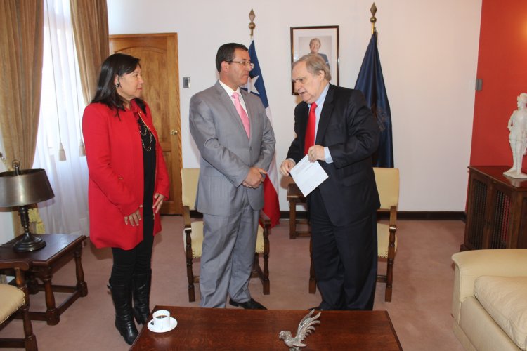 GOBIERNO CONFIRMA PROCESO DE SANCIÓN CONTRA SANITARIA Y ANALIZA COMPENSACIONES A CLIENTES