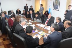 CONSEJEROS REGIONALES SOSTIENEN PRIMER ENCUENTRO CON EL NUEVO INTENDENTE DE LA REGIÓN