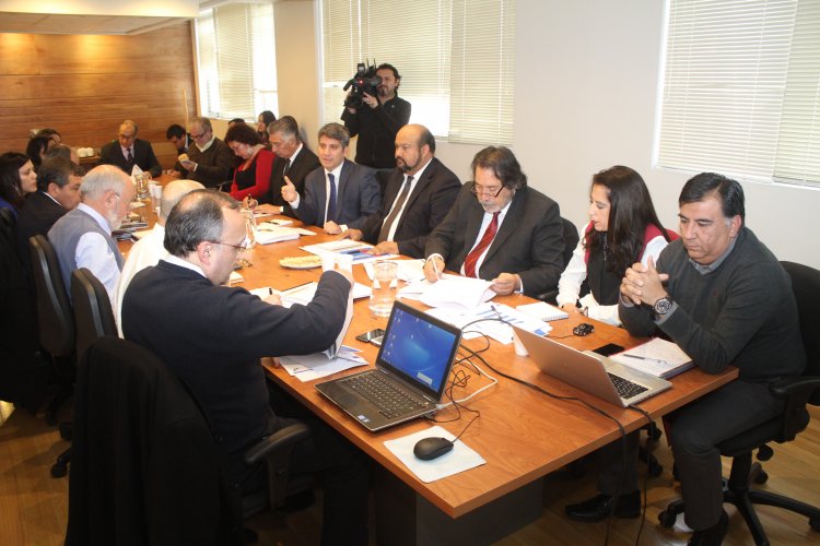 EMPLEO, SALUD Y EDUCACIÓN SON LAS PRIORIDADES DEL PRESUPUESTO 2016