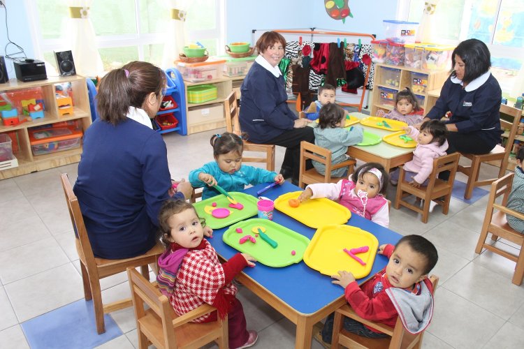 INTENDENTE IBÁÑEZ LIDERA MESA DE COORDINACIÓN POR AUMENTO DE COBERTURA EN EDUCACIÓN PARVULARIA