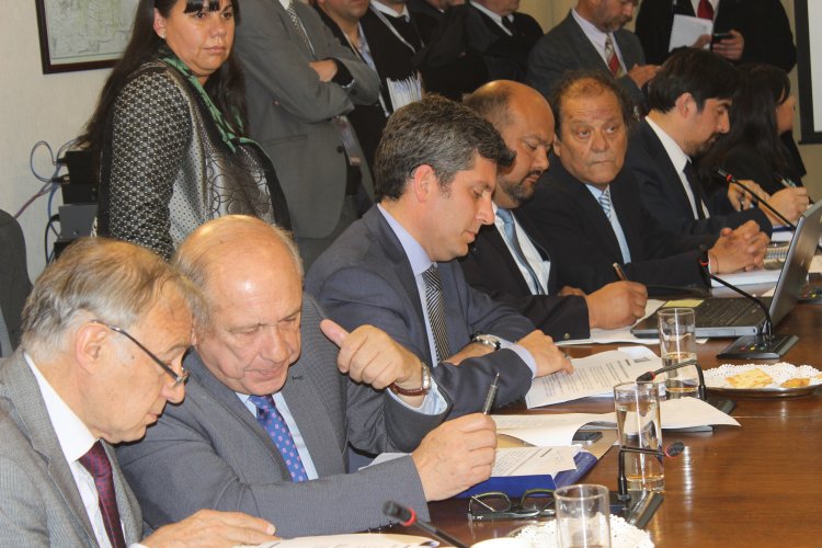 GOBIERNO REGIONAL INFORMA SOBRE LA SITUACIÓN HÍDRICA Y LOS PROBLEMAS DE LA EMPRESA SANITARIA