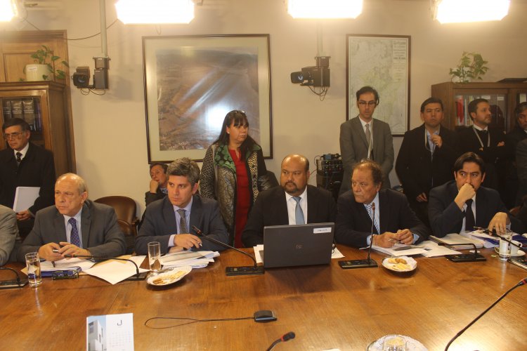 GOBIERNO REGIONAL INFORMA SOBRE LA SITUACIÓN HÍDRICA Y LOS PROBLEMAS DE LA EMPRESA SANITARIA