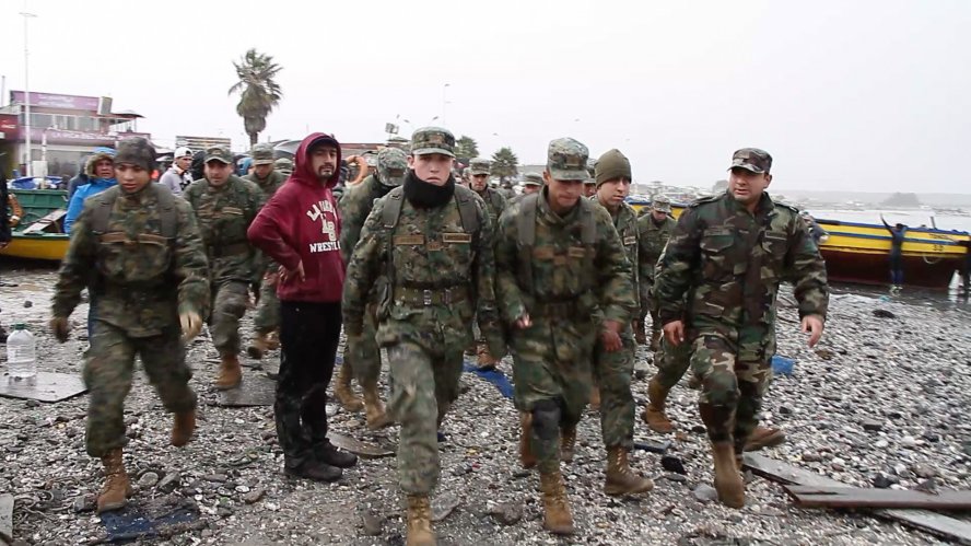 PESCADORES, GOBIERNO Y EJÉRCITO LOGRAN RESCATE DE EMBARCACIONES ARTESANALES EN TONGOY