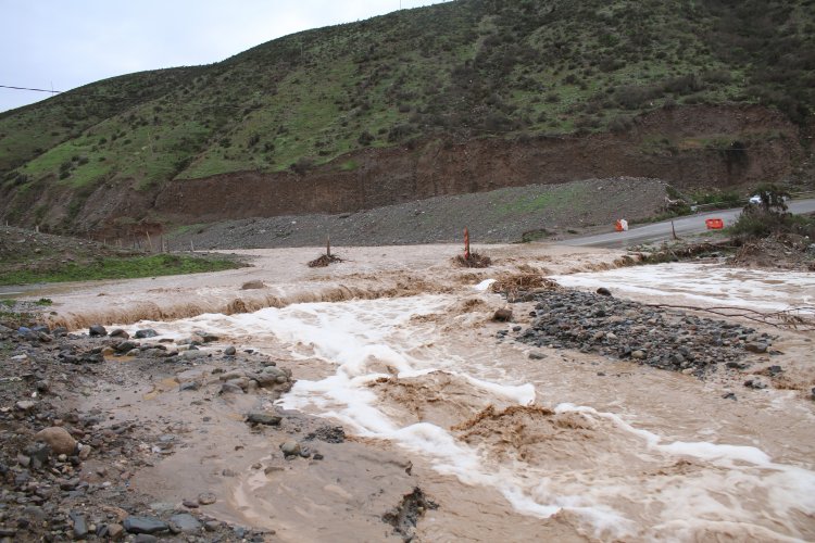 REUNION DE ONEMI CON INTENDENTE Y SERVICIOS PUBLICOS