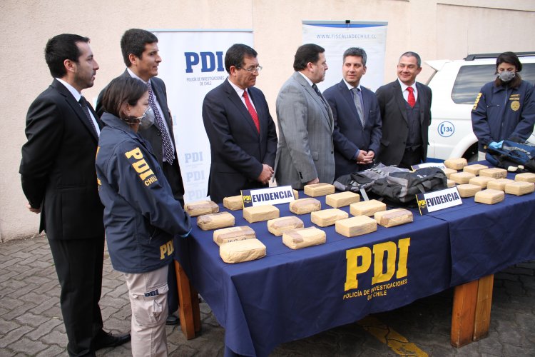 DECOMISO DE COCAINA BASE PDI