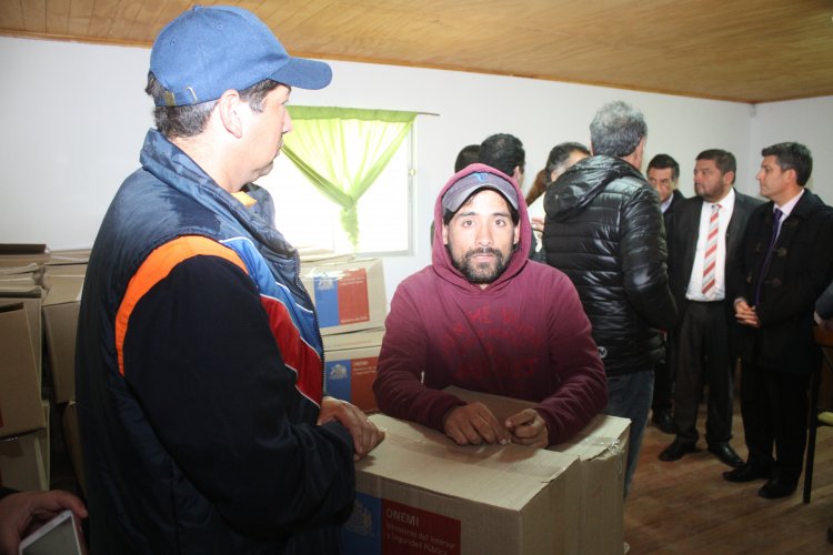 ENTREGAN AYUDA SOCIAL A PESCADORES AFECTADOS POR EL PASADO TEMPORAL