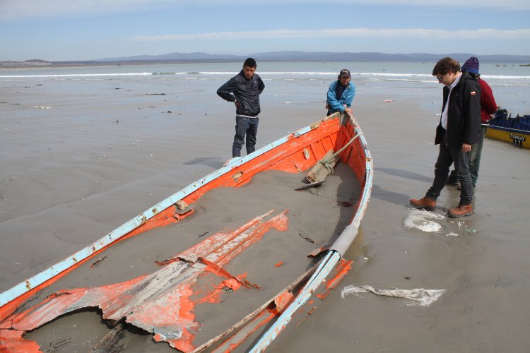 ENTREGAN AYUDA SOCIAL A PESCADORES AFECTADOS POR EL PASADO TEMPORAL