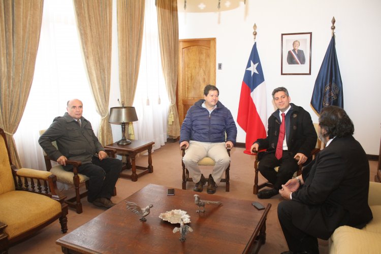 INTENDENTE CLAUDIO IBÁÑEZ RECIBE FUERTE RESPALDO DEL PARTIDO RADICAL