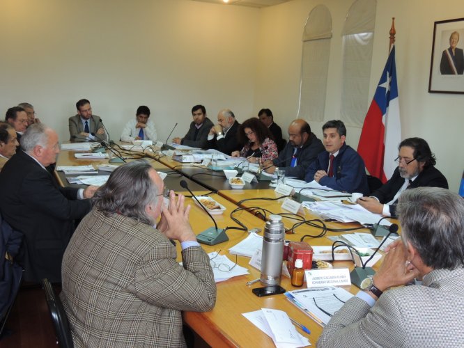 APRUEBAN $7.474 MILLONES PARA MODERNIZACIÓN Y RENOVACIÓN DE TAXIS COLECTIVOS DE TODA LA REGIÓN