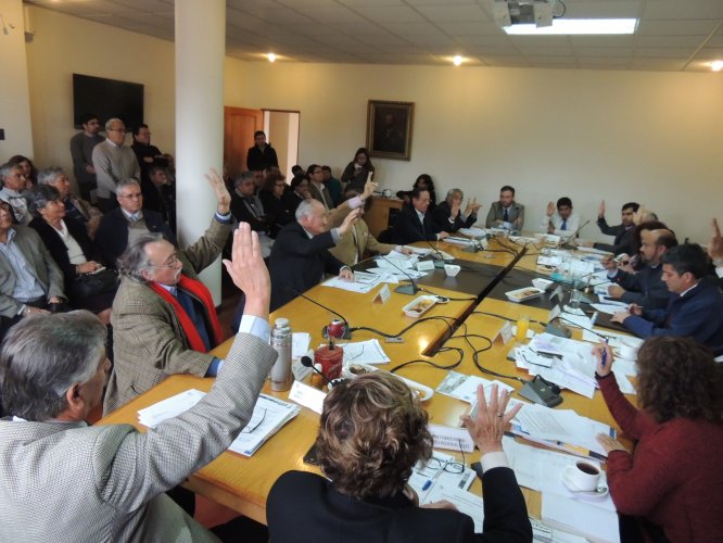 APRUEBAN $7.474 MILLONES PARA MODERNIZACIÓN Y RENOVACIÓN DE TAXIS COLECTIVOS DE TODA LA REGIÓN