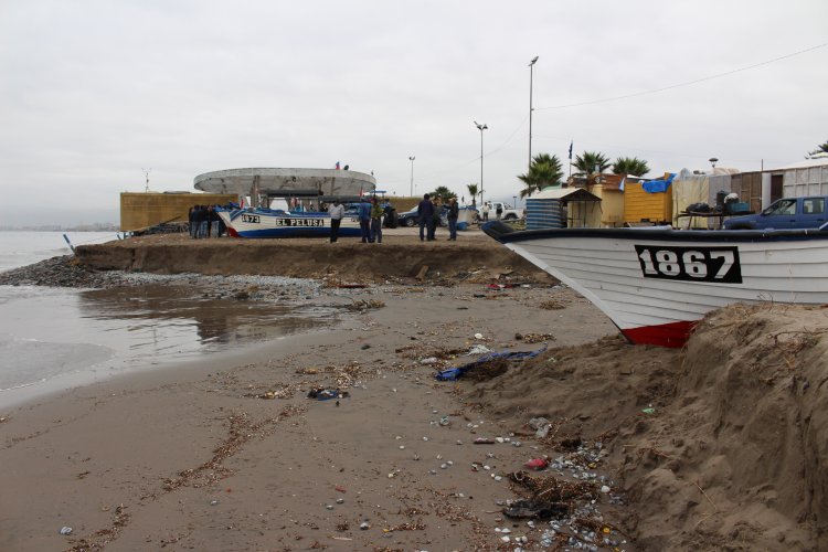 IMPLEMENTARÁN MEDIDAS PARA REPARAR DAÑOS EN CALETA DE PESCADORES DE PEÑUELAS