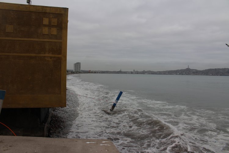 IMPLEMENTARÁN MEDIDAS PARA REPARAR DAÑOS EN CALETA DE PESCADORES DE PEÑUELAS