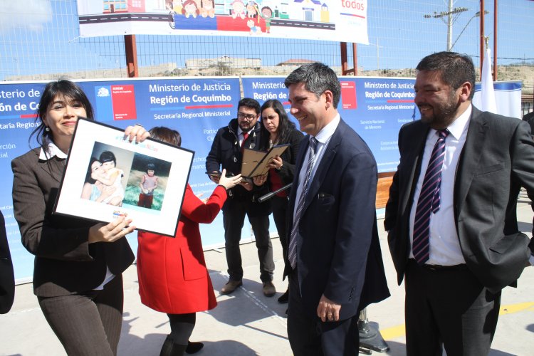 MINISTRA DE JUSTICIA IMPLEMENTA EN COQUIMBO PROGRAMA 24 HORAS DIRIGIDO A NIÑOS VULNERADOS E INFRACTORES DE LEY