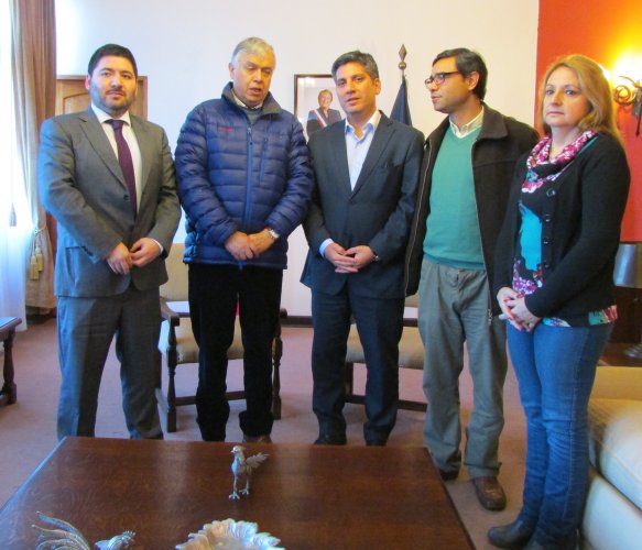 INTENDENTE DE LA REGIÓN DE COQUIMBO SE REÚNE CON MINISTRO DE AGRICULTURA Y AUTORIDADES DE LA COMISIÓN NACIONAL DE RIEGO