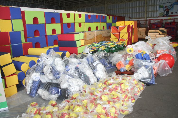 REFORMA EDUCACIONAL PERMITE IMPLEMENTAR MODERNO EQUIPAMIENTO DEPORTIVO EN COLEGIOS