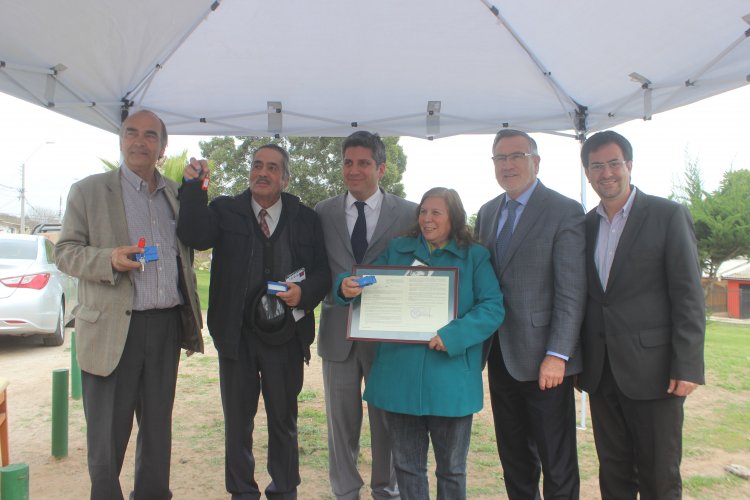 BIENES NACIONALES REALIZÓ ENTREGA DE INMUEBLE A AGRUPACIONES DE DD. HH DE LA REGIÓN DE COQUIMBO