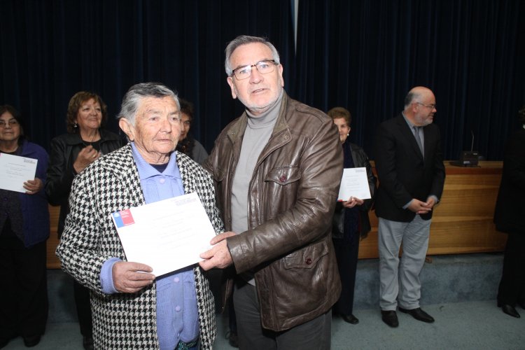 FONDO DEL ADULTO MAYOR FINANCIA PROYECTOS DE 188 INSTITUCIONES REGIONALES