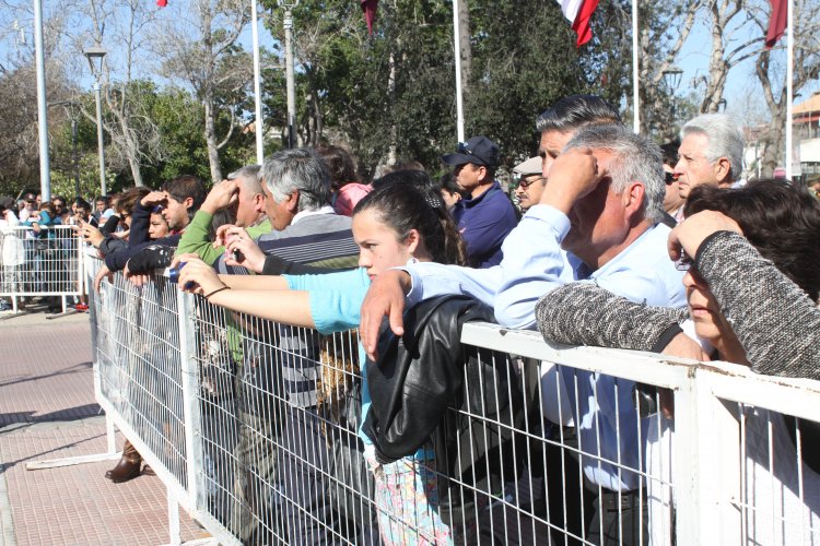 LA SERENA CELEBRA NUEVO ANIVERSARIO CON SOLEMNE DESFILE