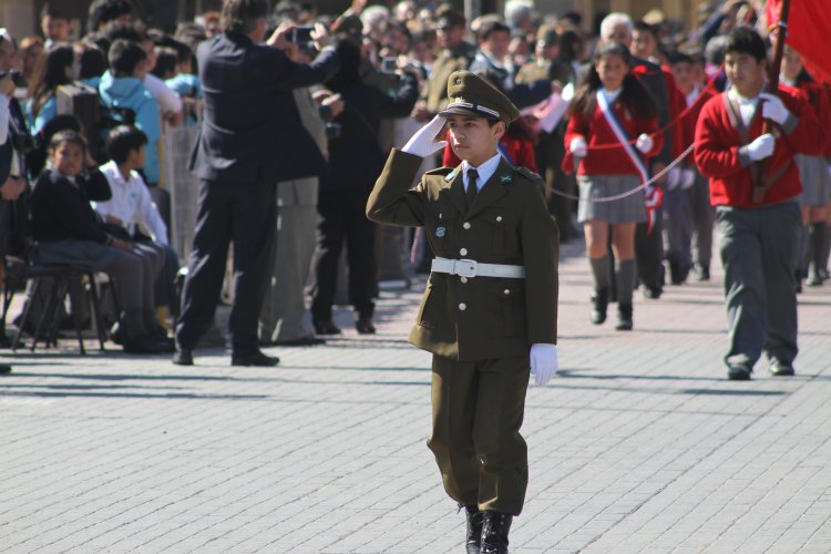 LA SERENA CELEBRA NUEVO ANIVERSARIO CON SOLEMNE DESFILE