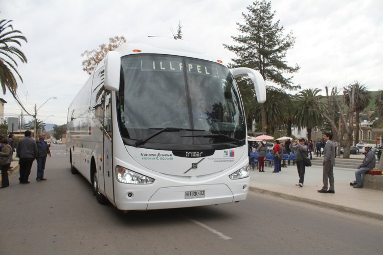 GOBIERNO REGIONAL DE COQUIMBO ENTREGA NUEVO BUS PARA EL HOSPITAL DE ILLAPEL
