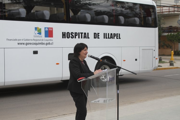 GOBIERNO REGIONAL DE COQUIMBO ENTREGA NUEVO BUS PARA EL HOSPITAL DE ILLAPEL