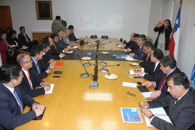 GOBIERNO REFUERZA TRABAJO CON ALCALDES Y PROPONE ESTIMULAR EL FOMENTO PRODUCTIVO