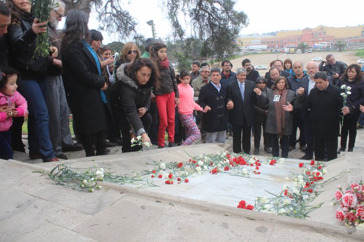 LANZAN LIBRO CON CASOS DE VÍCTIMAS DE DD.HH. EN CONEMMORACIÓN DEL DÍA NACIONAL DEL DETENIDO DESAPARECIDO