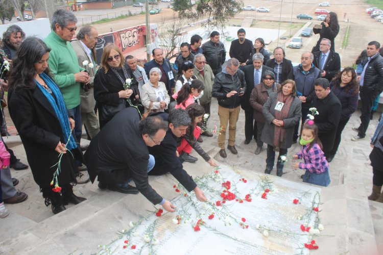 LANZAN LIBRO CON CASOS DE VÍCTIMAS DE DD.HH. EN CONEMMORACIÓN DEL DÍA NACIONAL DEL DETENIDO DESAPARECIDO