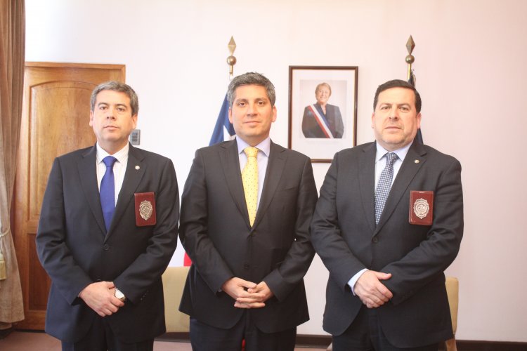 INTENDENTE CLAUDIO IBÁÑEZ RECIBE SALUDO DE NUEVO JEFE REGIONAL DE INVESTIGACIONES