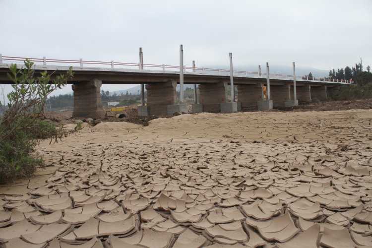 GOBIERNO REABRE PUENTE DE ALTOVALSOL E INICIA OBRAS DE NUEVO VIADUCTO