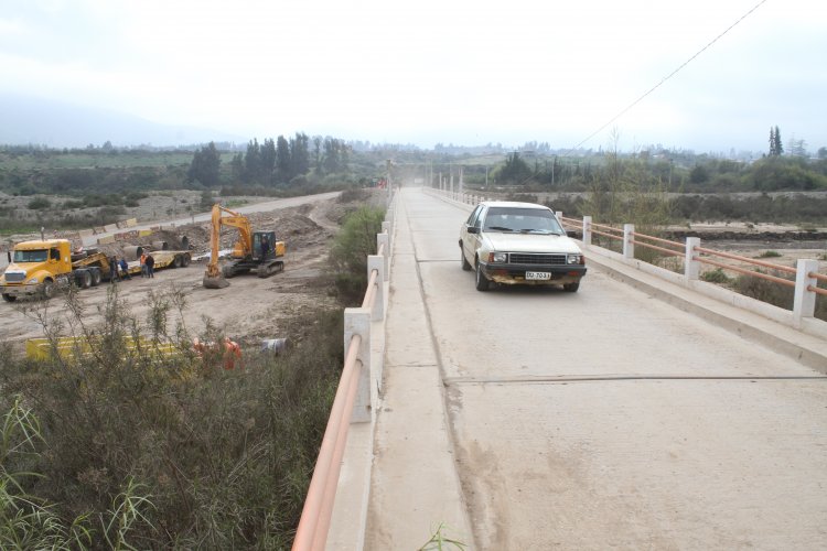 GOBIERNO REABRE PUENTE DE ALTOVALSOL E INICIA OBRAS DE NUEVO VIADUCTO