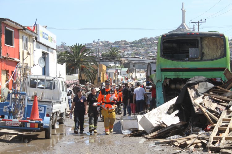 DAN A CONOCER MEDIDAS ECONÓMICAS PARA AFECTADOS POR TERREMOTO Y TSUNAMI