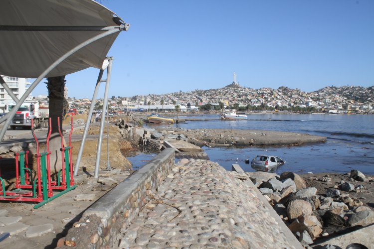 DESTACAN CELERIDAD EN RECUPERACIÓN DE CONECTIVIDAD VIAL EN COSTANERA DE COQUIMBO TRAS DAÑO POR TSUNAMI