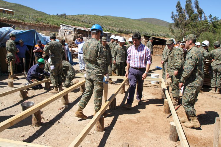 COMIENZA PROCESO DE RECONSTRUCCIÓN CON VIVIENDAS DE EMERGENCIA EN CANELA