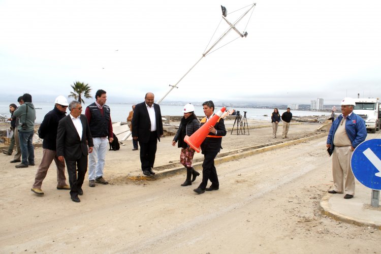 REHABILITAN AVENIDA COSTANERA DE COQUIMBO TRAS LABORES DE PAVIMENTACIÓN Y LIMPIEZA