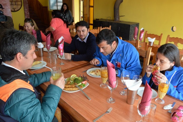 EMPEZÓ REAPERTURA DE CENTRO GASTRONÓMICO DE PEÑUELAS
