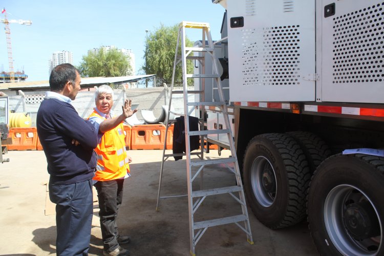 NUEVA MAQUINARIA APOYARÁ PAVIMENTACIÓN DE CAMINOS BÁSICOS RURALES DE LA REGIÓN DE COQUIMBO
