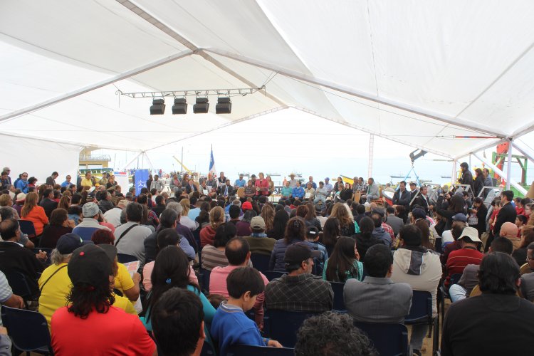 PRESIDENTA BACHELET ENTREGA NUEVOS SUBSIDIOS Y APOYO PARA AFECTADOS POR TERREMOTO Y TSUNAMI