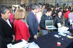PROGRAMA “ME CONECTO PARA APRENDER” ENTREGA 643 COMPUTADORES A NIÑOS Y NIÑAS DE OVALLE